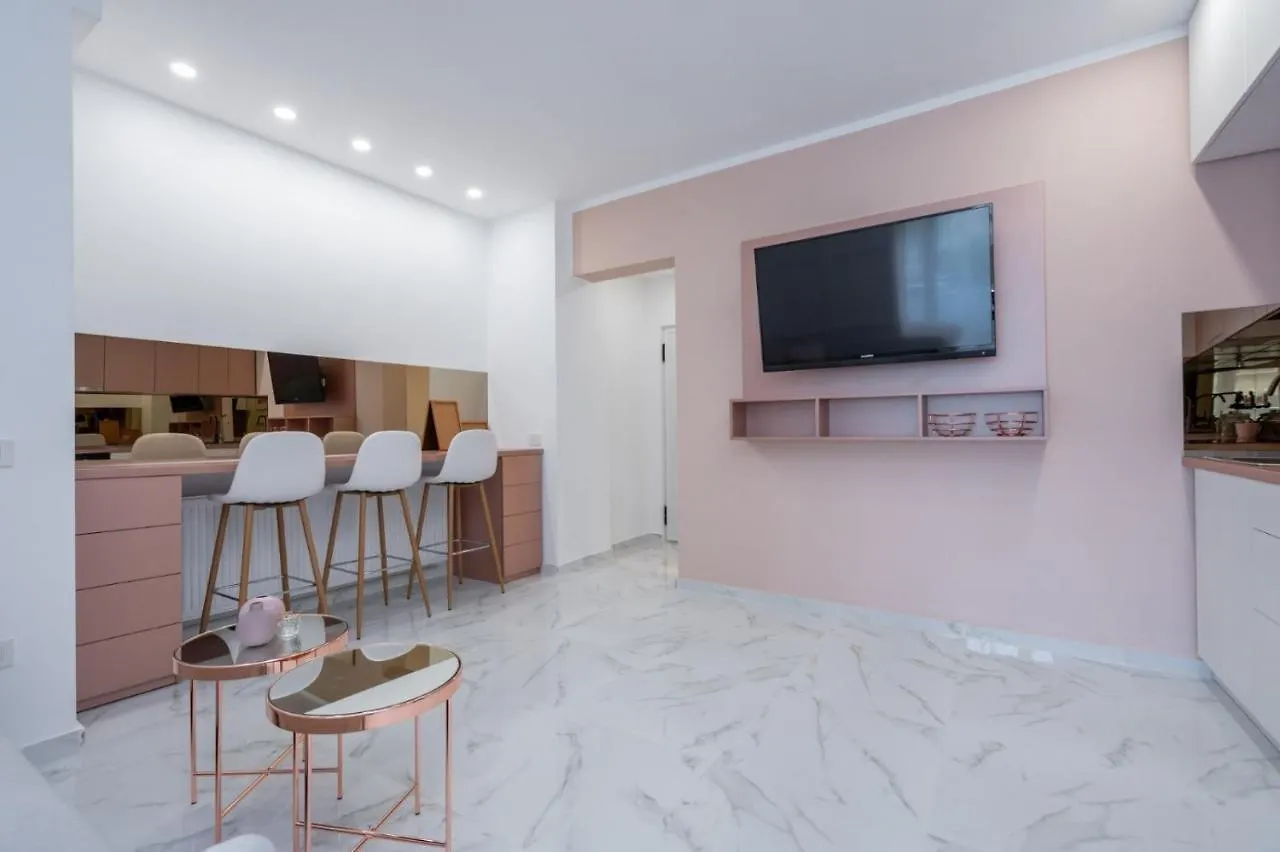 Fantastic City Center Apartment Bucharest