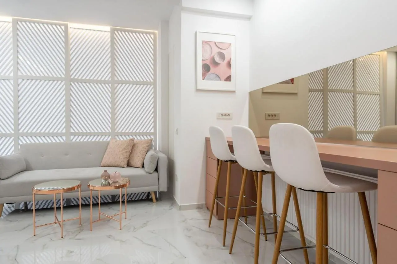 Fantastic City Center Apartment Bucharest Romania